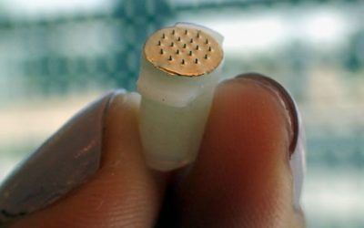 Parche portátil con microagujas monitoriza niveles de antibióticos en tiempo real